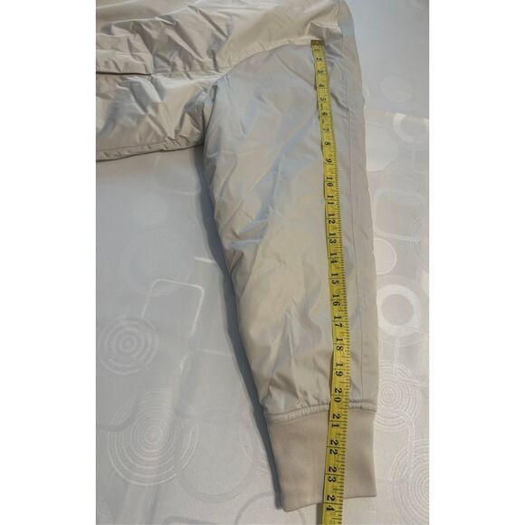 Women's Athleta satin water repellent bomber jacket in ivory, size M, NWT - Picture 9 of 10